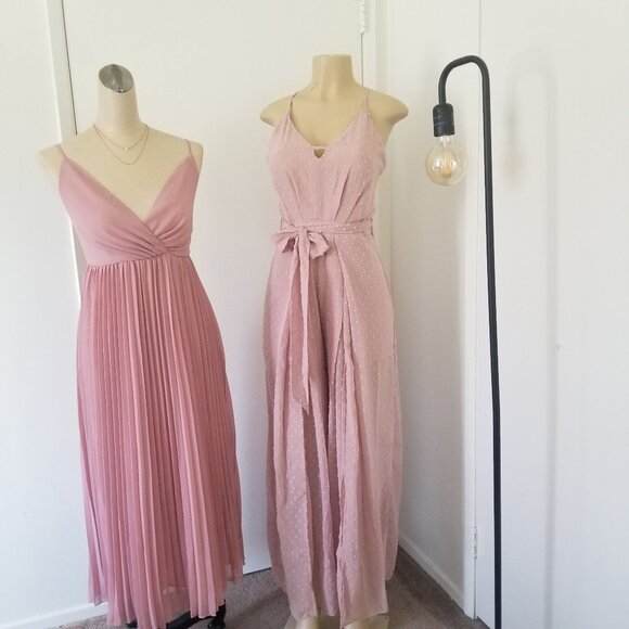 WHOLESALE * 28 JUMPSUIT // BOUTIQUE CLOSING // EVERYTHING MUST GO - Picture 15 of 16